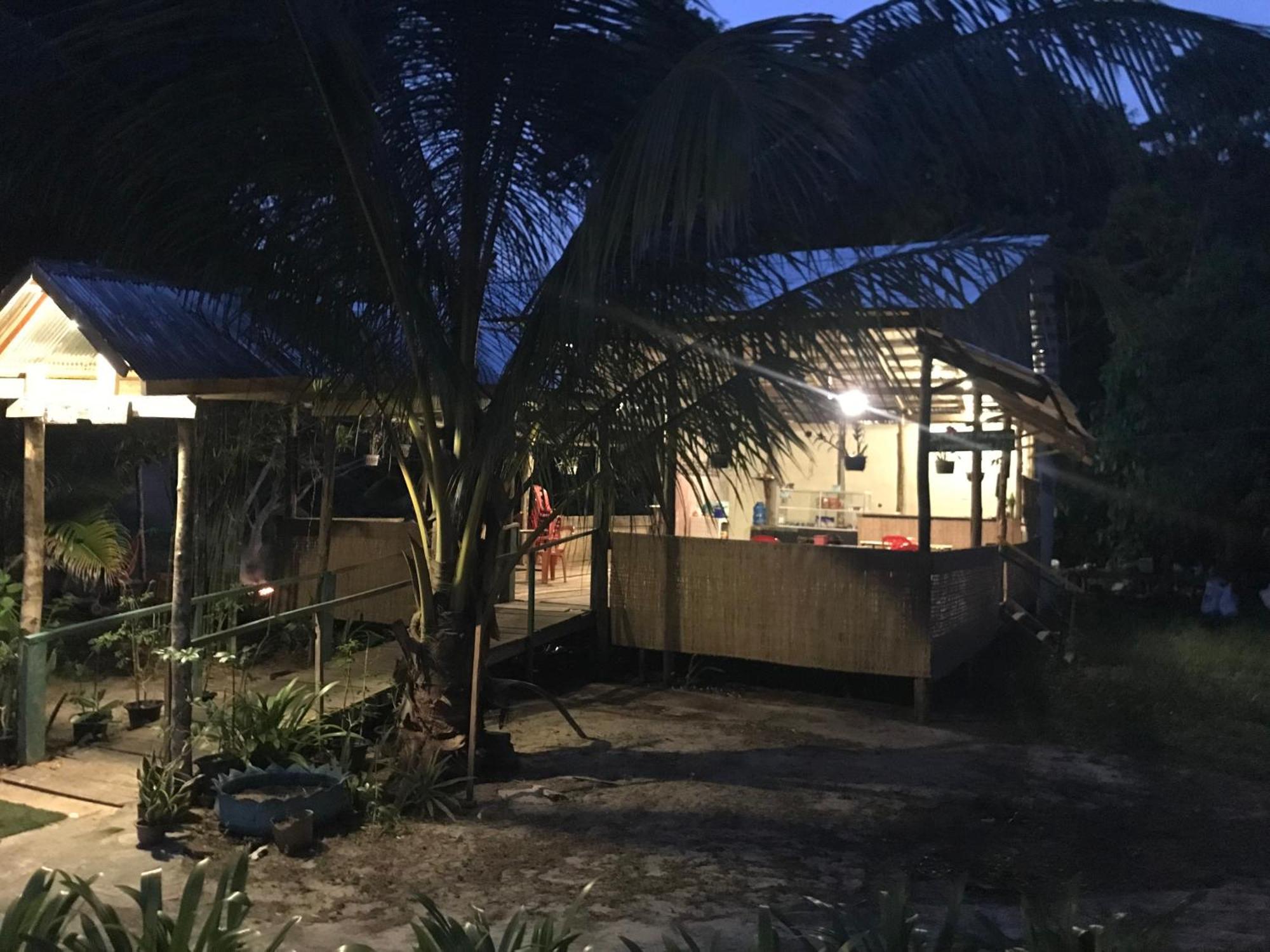Albergue Naks Shack Koh Ta Kiev Exterior foto