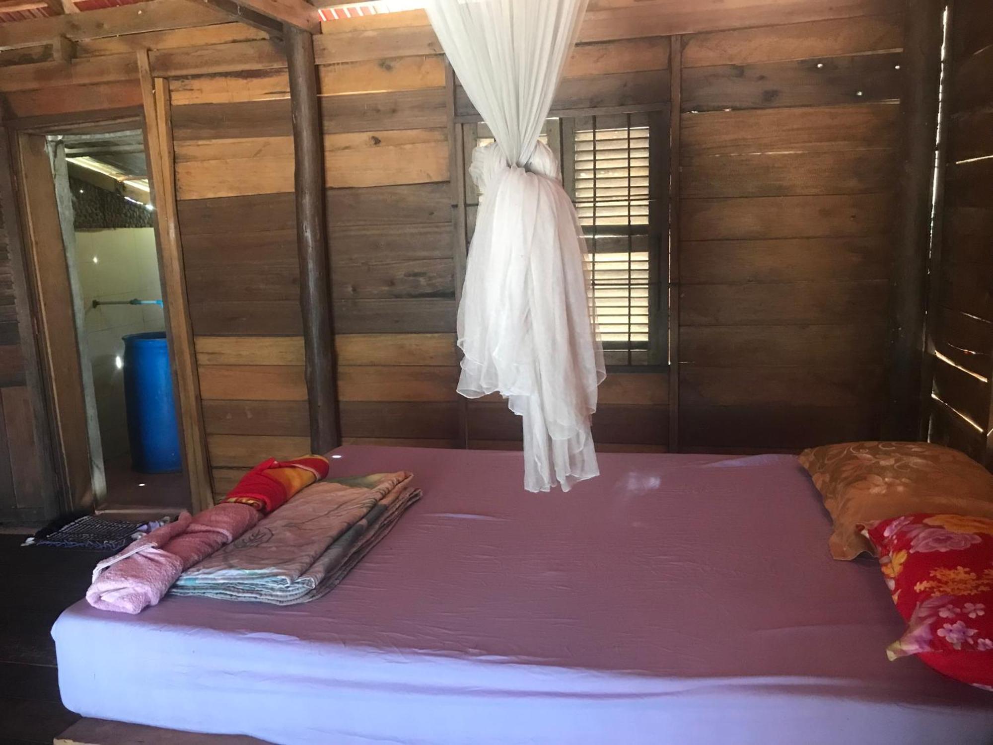 Albergue Naks Shack Koh Ta Kiev Exterior foto
